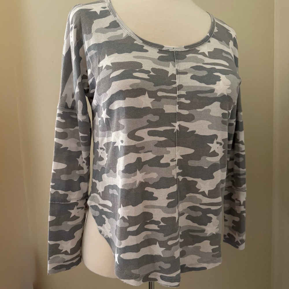 🍀 Lucky Brand Camo Thermal Tee - Picture 1 of 7
